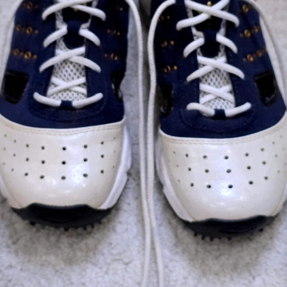 Adidas Traxion Womens Size 5.5 Golf Shoes Navy‎ White Gold Accents Spikes